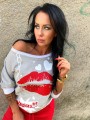 Bluza z  nadrukiem usta kiss B-180