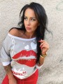 Bluza z  nadrukiem usta kiss B-180