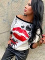 Bluza z nadrukiem usta kiss B-180