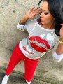 Bluza z nadrukiem usta kiss B-180