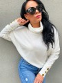Sweter golf z ozdobnymi złotymi guziczkami na rękawach B-275