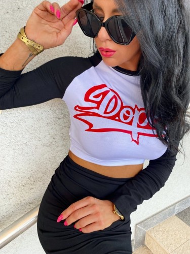 Komplet ołówkowa spódnica + krótka bluzeczka z nadrukiem T-103