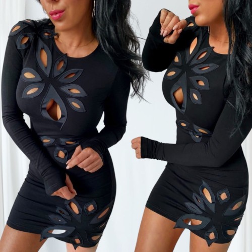 Sukienka mała czarna zdobiona długi rękaw .jpeg