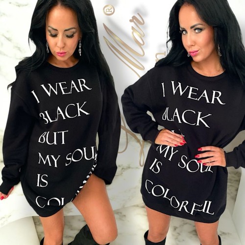 Czarna bluza streetwear damska LipMar oversize z nadrukiem "I wear black but my soul is colourful". Bawełna, polska marka – kup online!